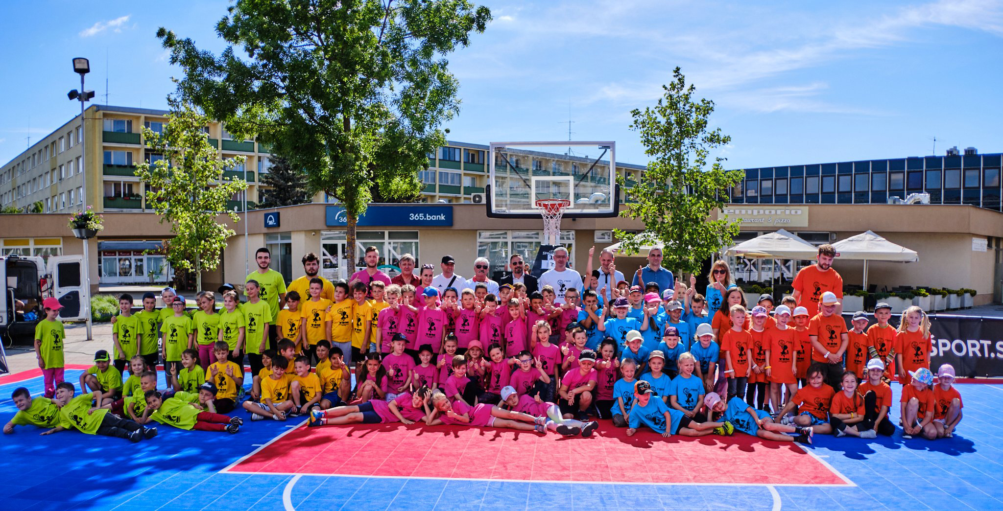 Naši najmenší basketbalisti na žiarskom námestí vytvorili fantastickú atmosféru