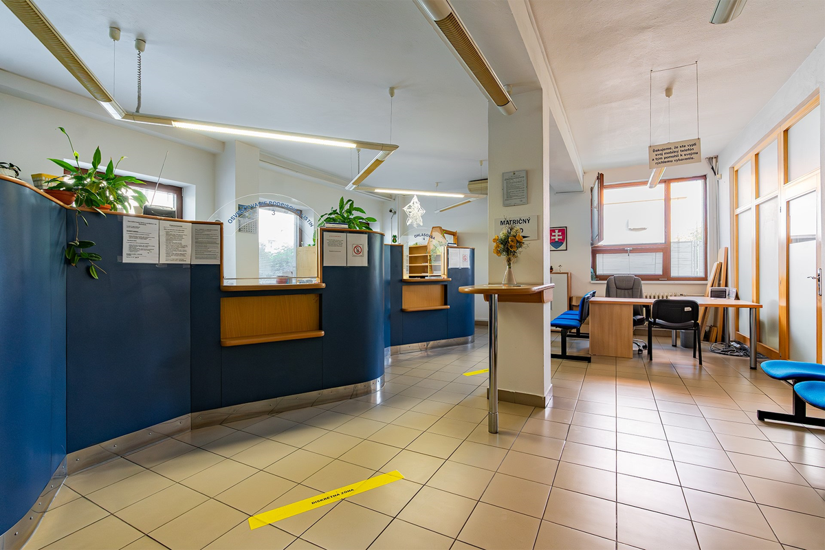 Kancel&aacute;ria prv&eacute;ho kontaktu