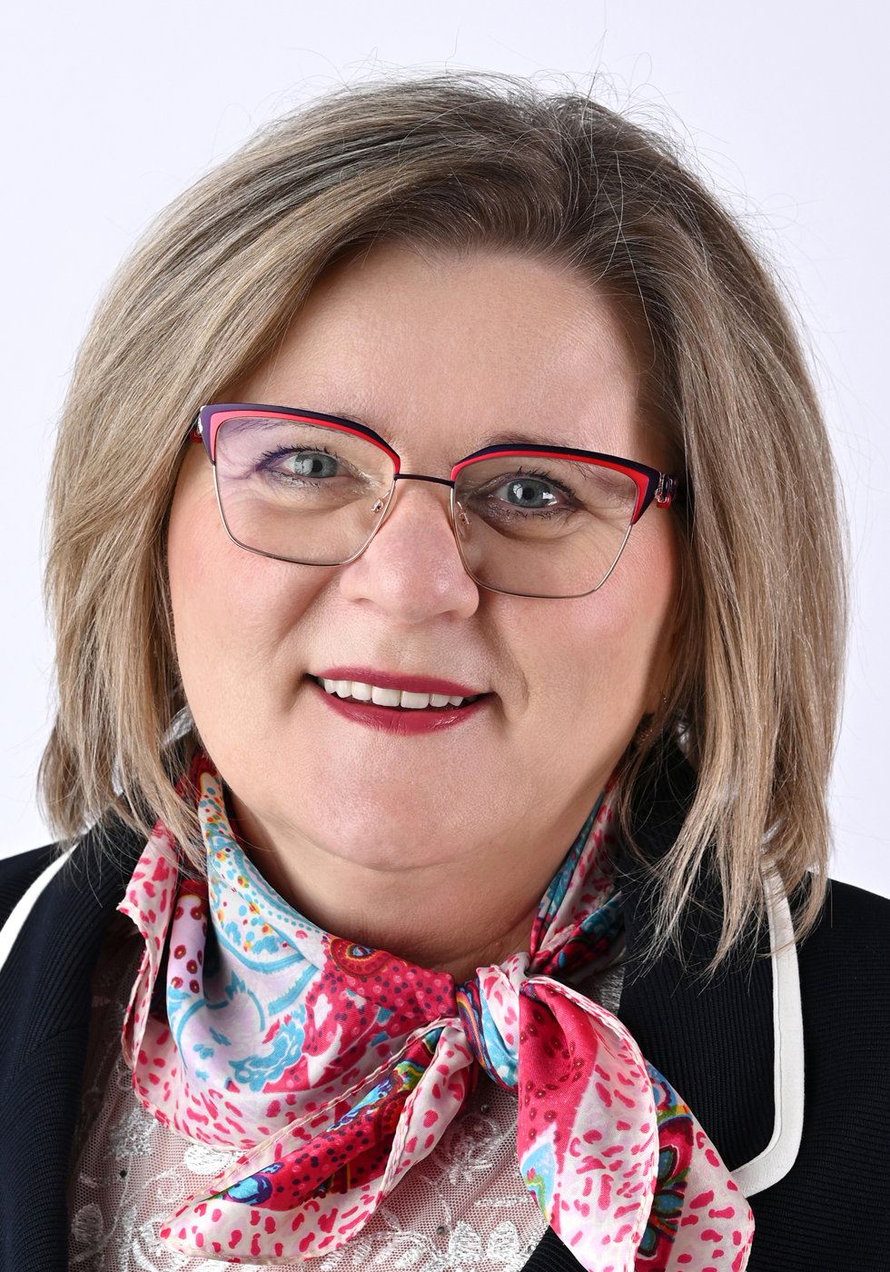 Ing. Mária Biesová - predseda dozornej rady spoločnosti TECHNICKÉ SLUŽBY Žiar nad Hronom, spol. s r. o. Ing. Mária Biesová - predseda dozornej rady spoločnosti TECHNICKÉ SLUŽBY Žiar nad Hronom, spol. s r. o.