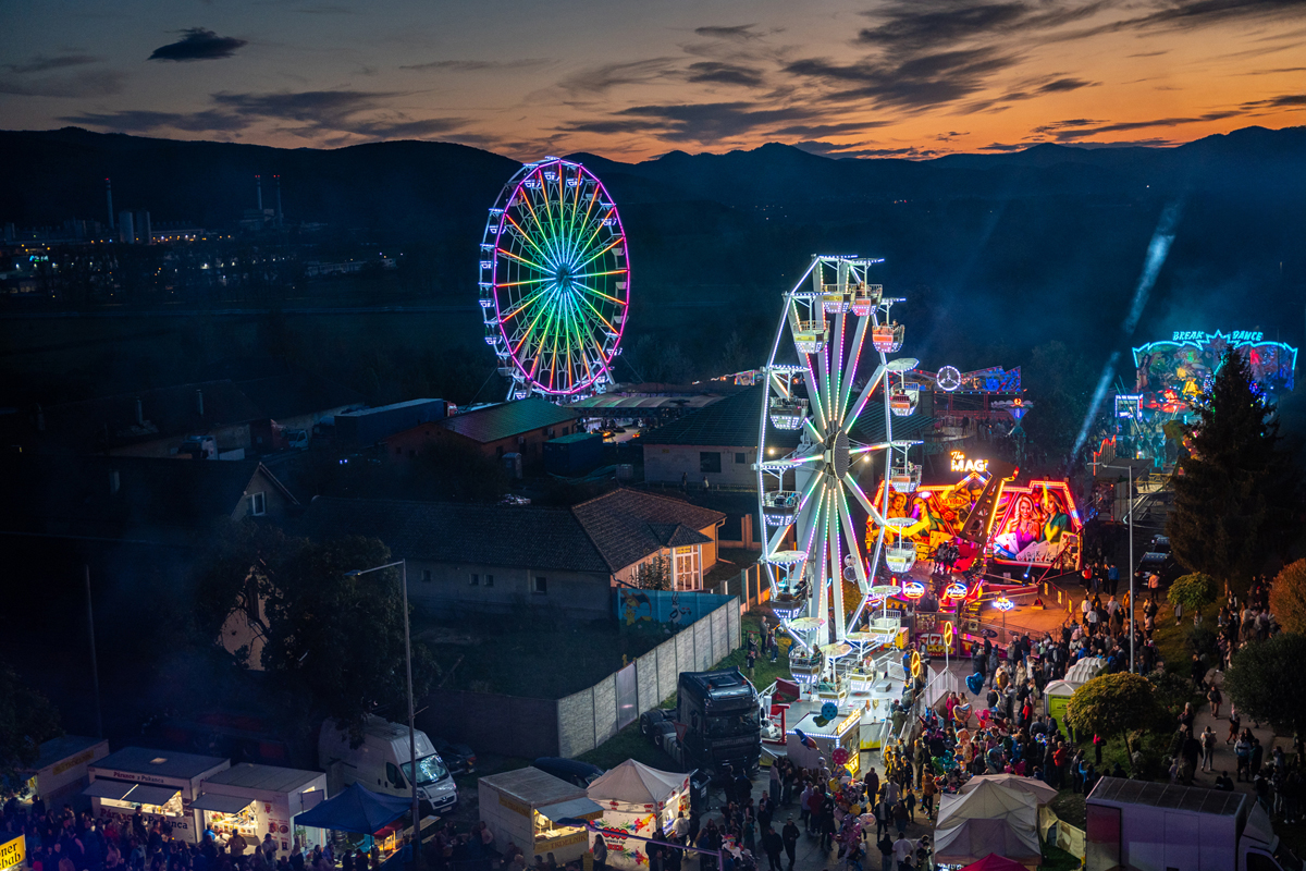 Žiarsky jarmok 2024: Organiz&aacute;torov pote&scaron;ilo počasie, aj skvel&aacute; n&aacute;v&scaron;tevnosť