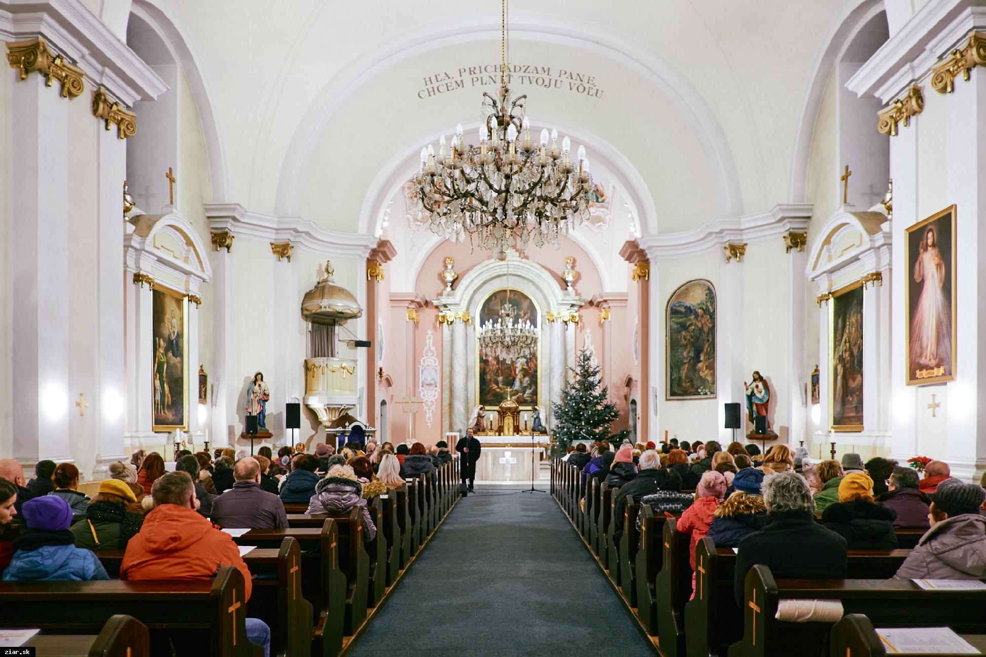 obr: Zlatý adventný koncert v Kostole Povýšenia sv. Kríža