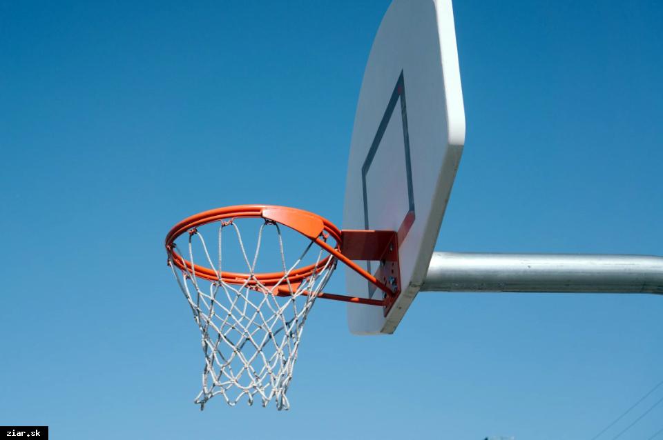 obr: Basketbalový klub s novým vedením 