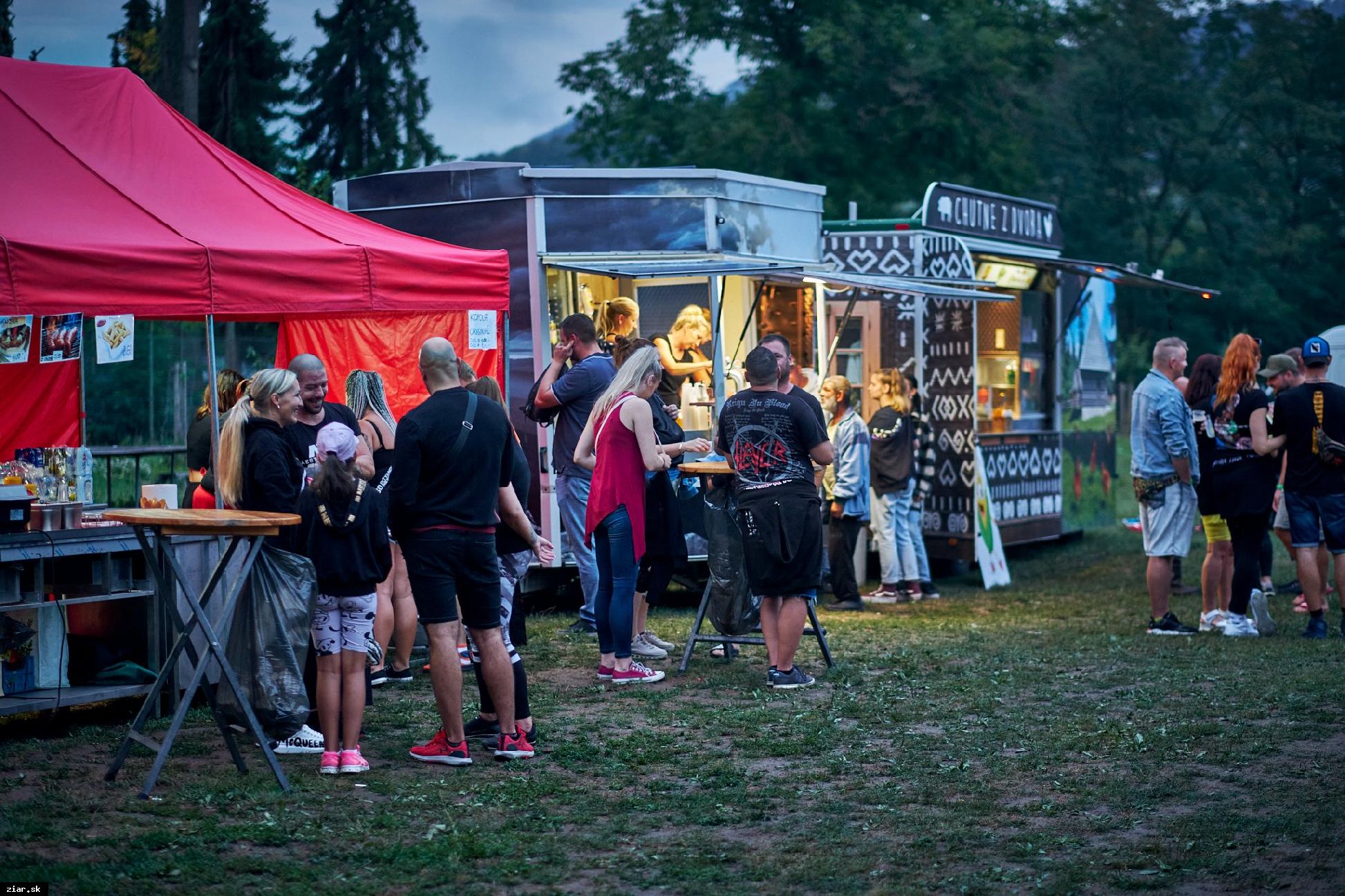 obr: Pivný festival opäť aj s chutnými gulášmi