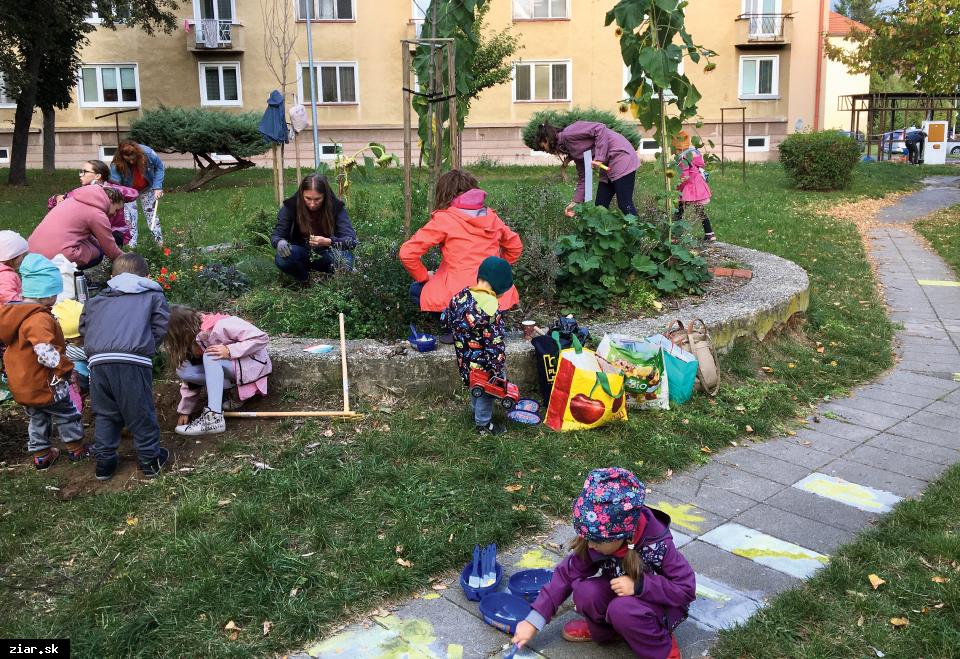 Do Týždňa dobrovoľníctva sa v našom meste zapojilo sto dobrovoľníkov