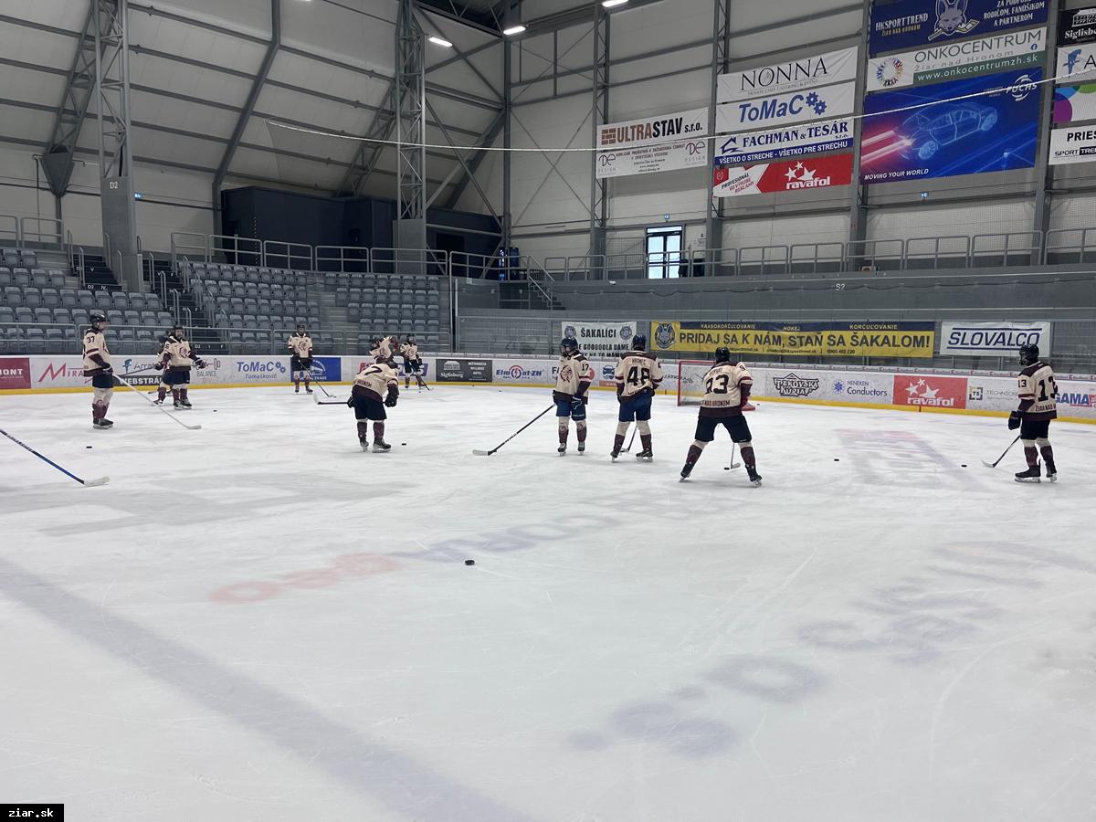 Juniori ukončili základnú časť víťazným dvojzápasom. Kúdelka nazbieral za víkend deväť bodov