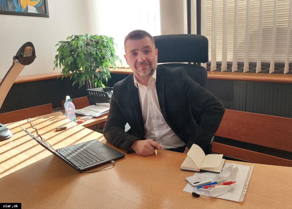 VÚB banka utečencom zriaďuje aj osobné účty na 24 mesiacov zadarmo