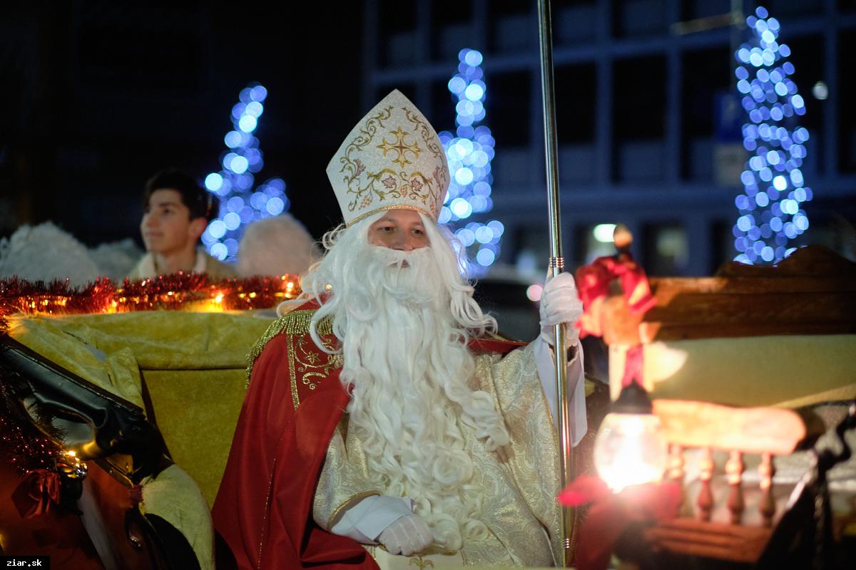 S Mikulášom prídu do Žiaru aj kráľovná Elza či Máša s medveďom