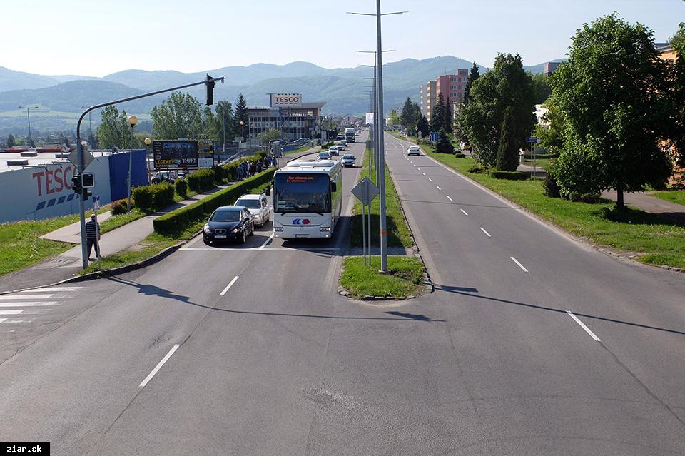 Mesto plánuje monitorovať pohyb áut