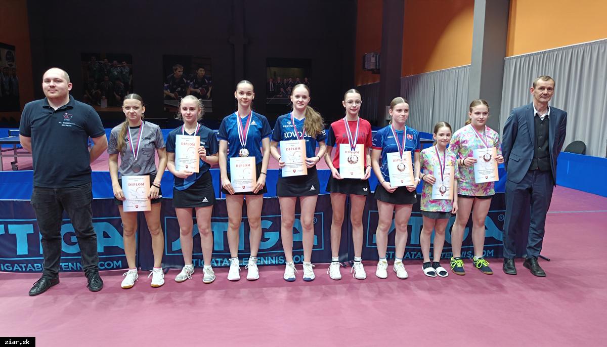 Stolný tenis: Zlato a bronz pre Martinu Hrabajovú z MSR SŽ 2025