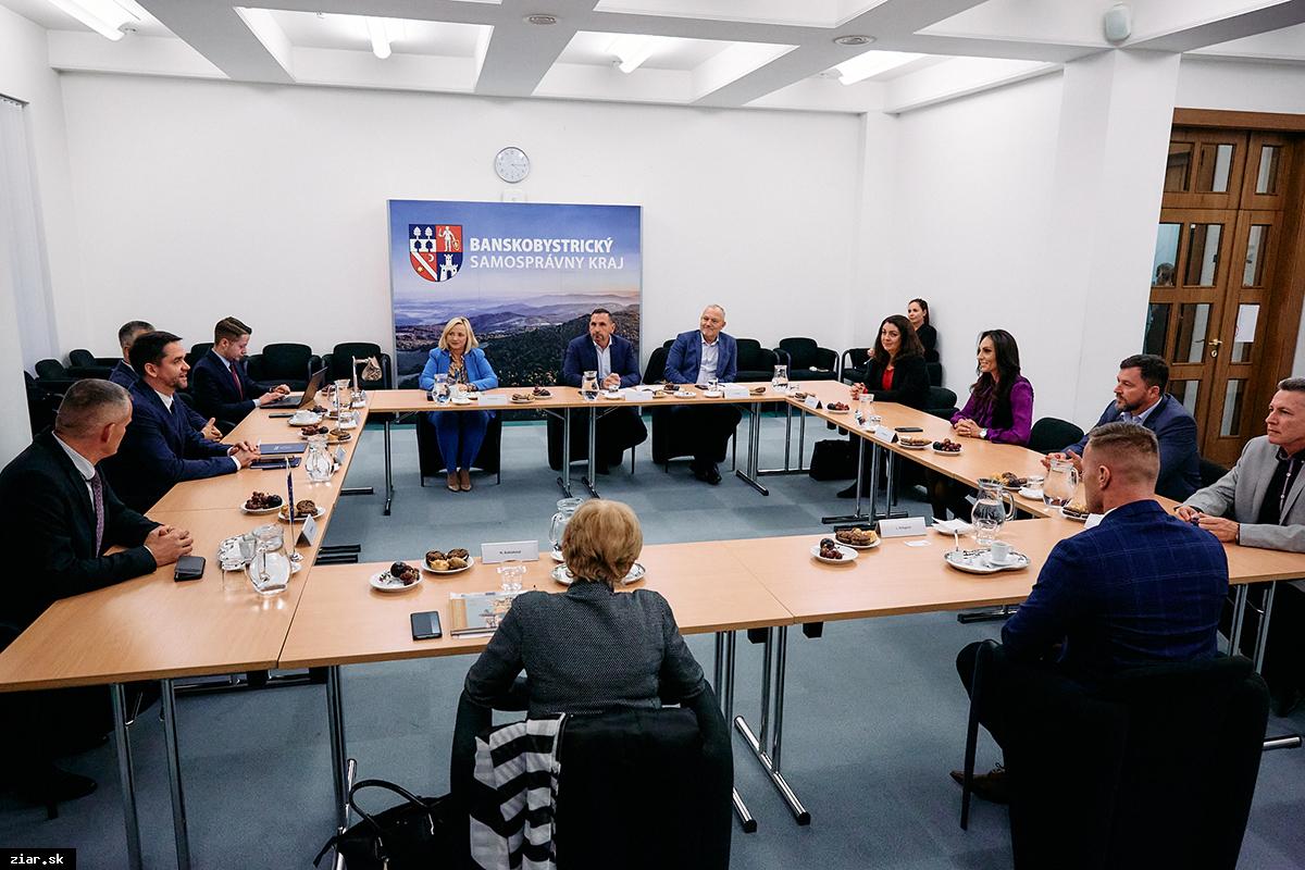 Ministerka zdravotníctva tvrdí, že nie je dôvod, aby žiarska pôrodnica nefungovala