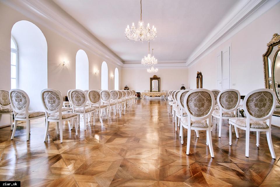 obr: Odkrývame históriu mesta: Stavebné úpravy v kaštieli