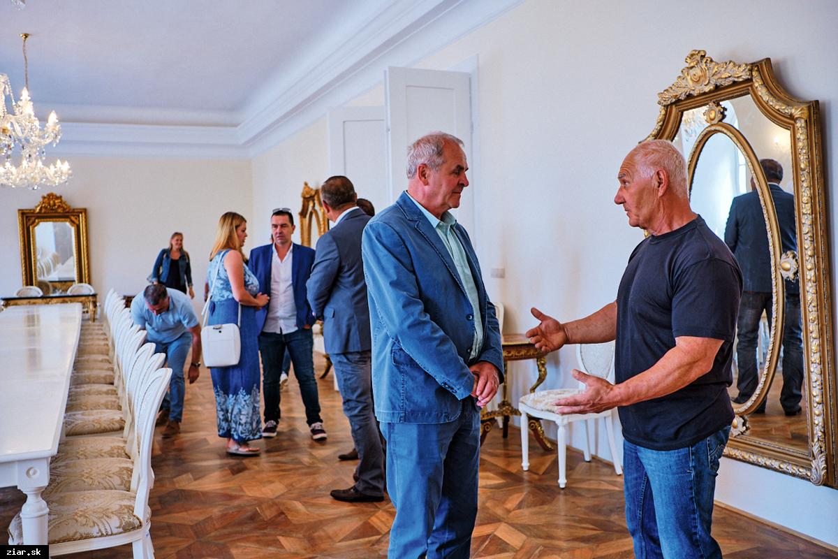 Odkrývame históriu mesta: Prehliadky nášho kaštieľa v minulosti a budúcnosti