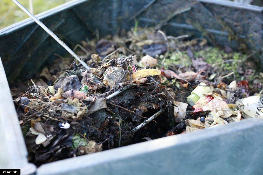 obr: Samospráva zažiadala o dotáciu na kompostéry pre rodinné domy