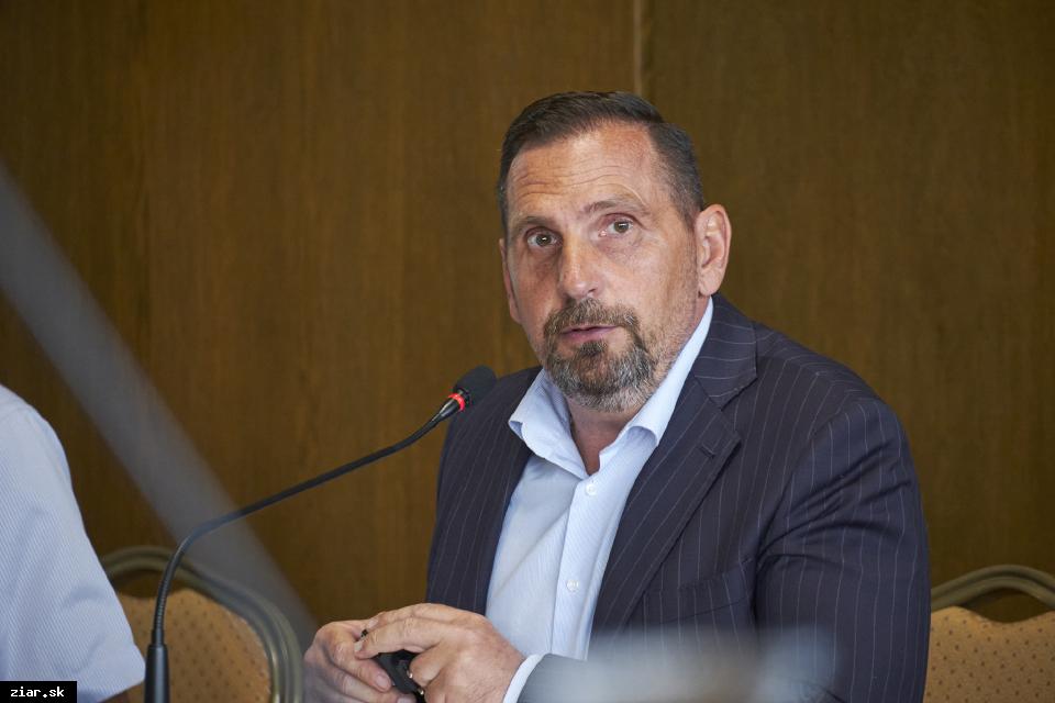 Peter Antal ohlásil kandidatúru na primátora aj poslanca BBSK