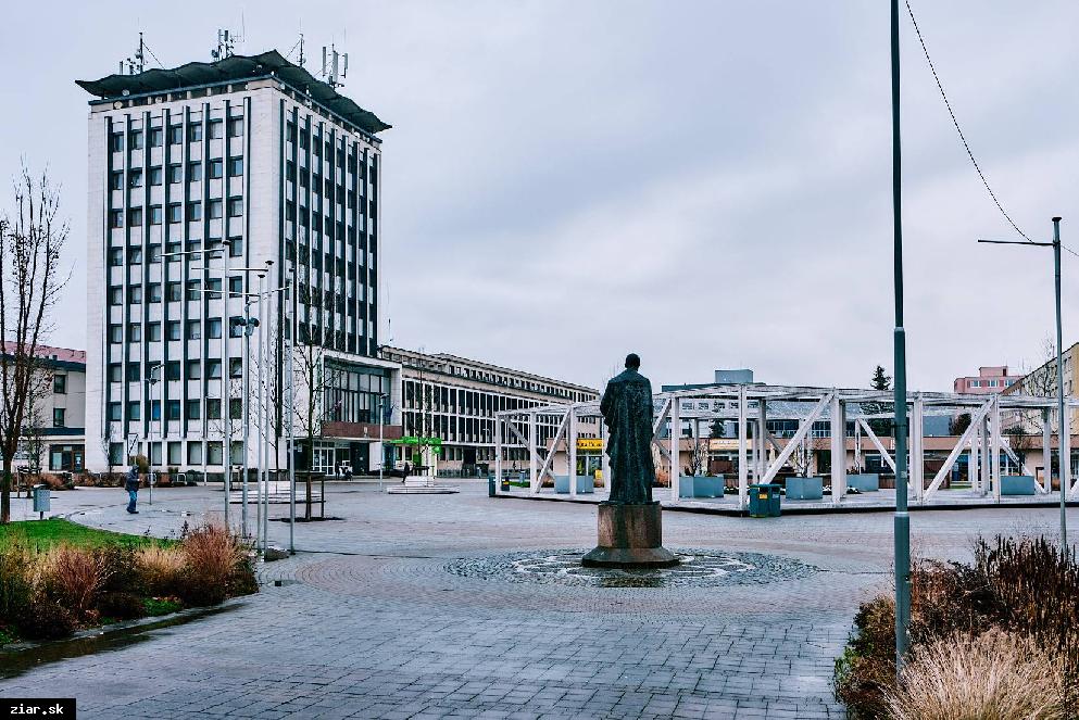 Ochladenie a sneženie aj v nižších oblastiach