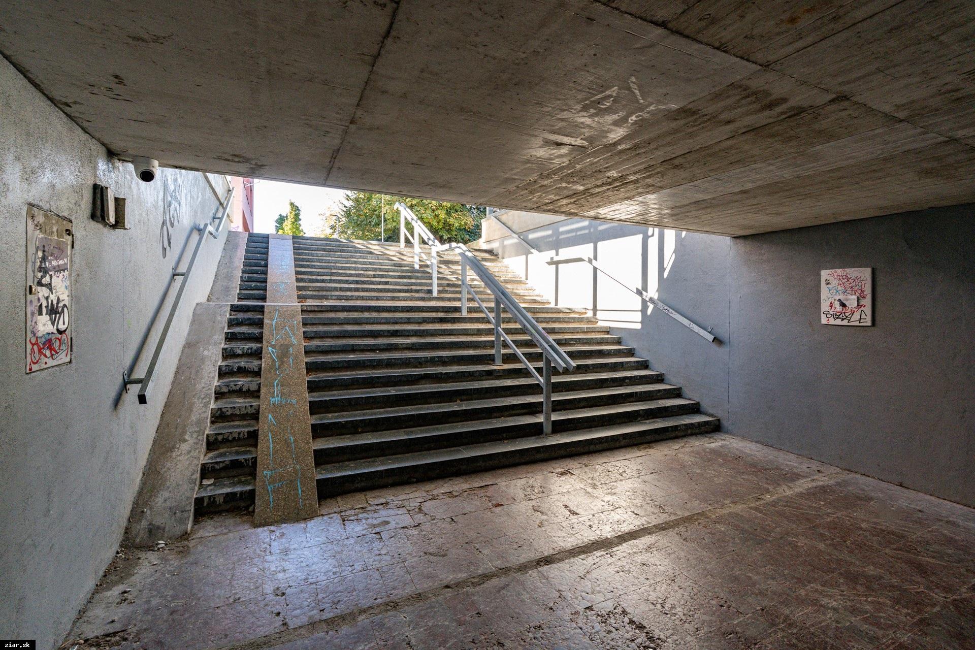 Podchod je bezpečnejší, pribudli tam dve kamery