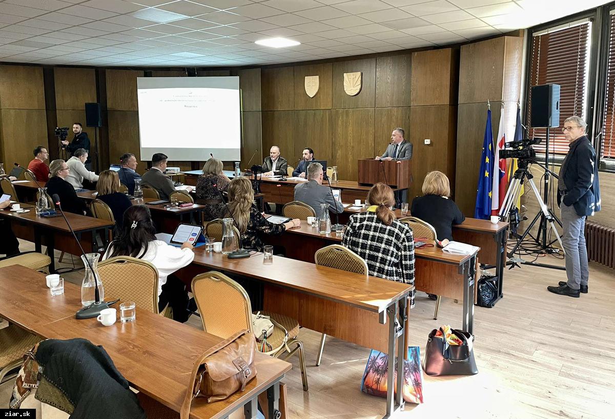 Žiarski poslanci prerozdelili prvú splátku od T+T vo výške 600-tisíc eur: Kam vyčlenili peniaze?