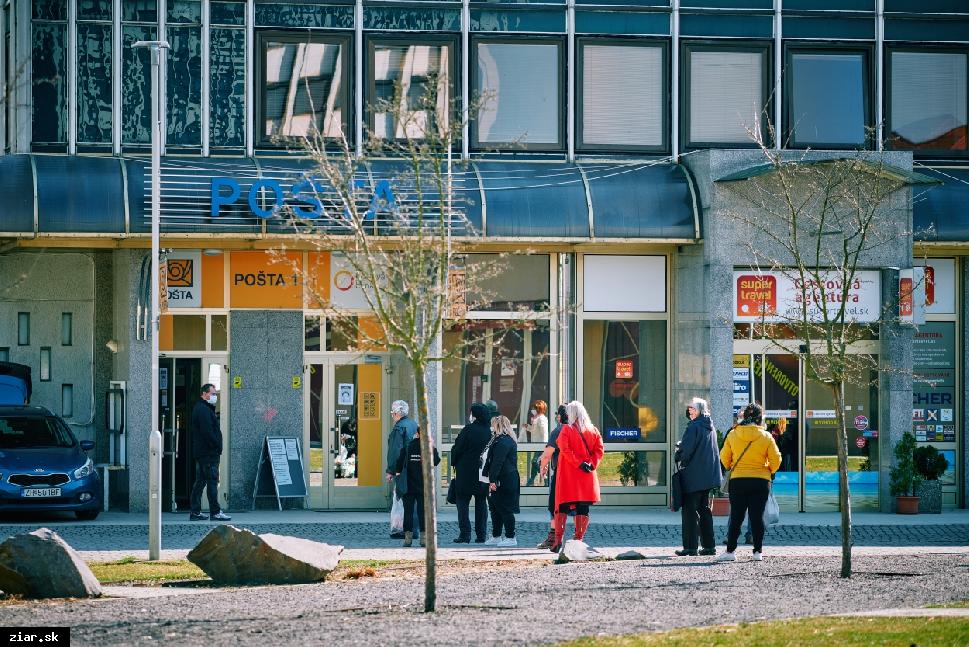 Slovenská pošta ruší skrátené otváracie hodiny pobočiek