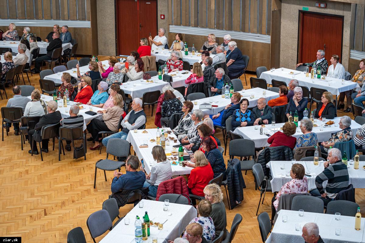 Žiarski jubilanti oslavovali v Mestskom kultúrnom centre