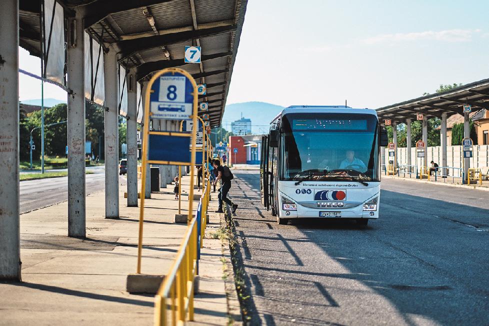 Cestovné poriadky prímestských autobusov sa budú meniť až v januári