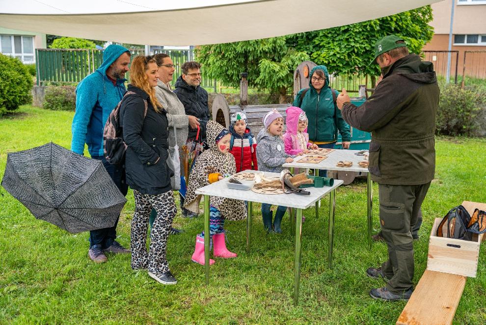 Environmentálny deň rodiny v MŠ A. Kmeťa 11 sa vydaril aj napriek nepriaznivému počasiu
