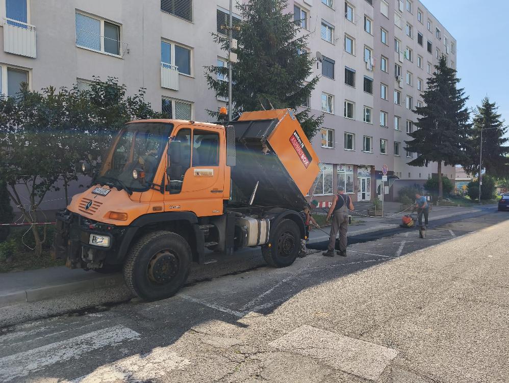 Mesto rieši dopravnú a parkovaciu situáciu na Ulici Vansovej