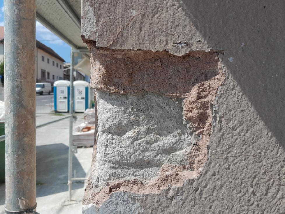 Odkrývame históriu mesta: Vstupná brána biskupskéko kaštieľa podstúpi ozdravný proces