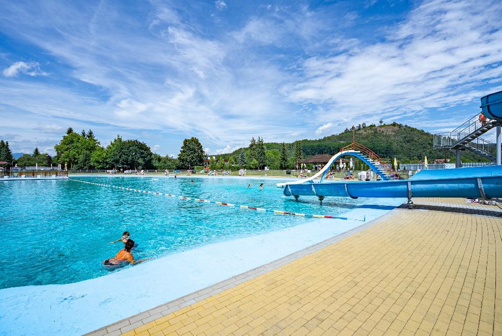 Po rekordnej vlaňajšej sezóne sa kúpalisku tohto roku darilo menej