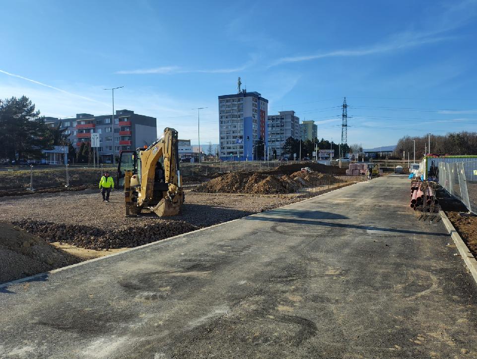 Výstavba McDonald’s v Žiari nad Hronom sa začala, otvorenie plánujú v lete 2026