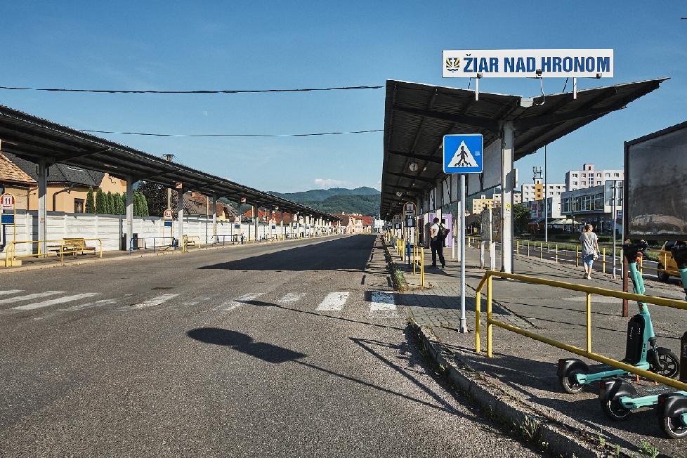 Autobusovú stanicu bude prevádzkovať mesto Žiar nad Hronom