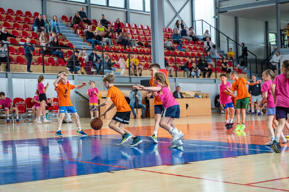 NEMAK Žiarska basketbalová mikroliga oslávila jubilejný 10. ročník