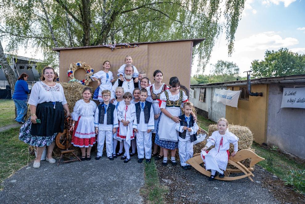 Svätokrížske folklórne slávnosti priniesli hudbu, tanec a ľudové remeslá. Prvý ročník sa vydaril, prišlo množstvo ľudí