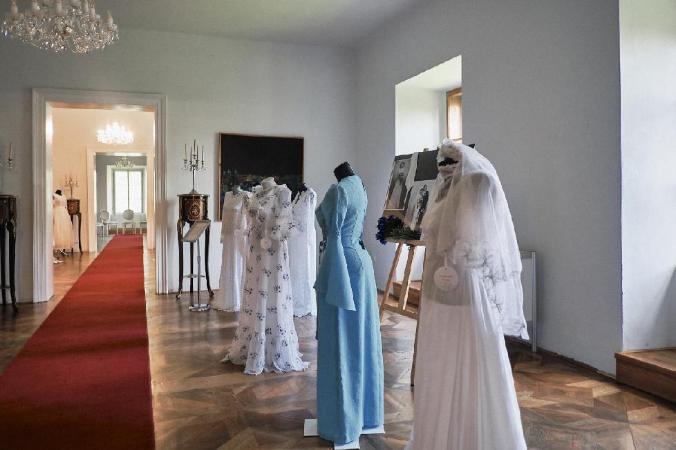 Svadobné šaty začala zbierať náhodou