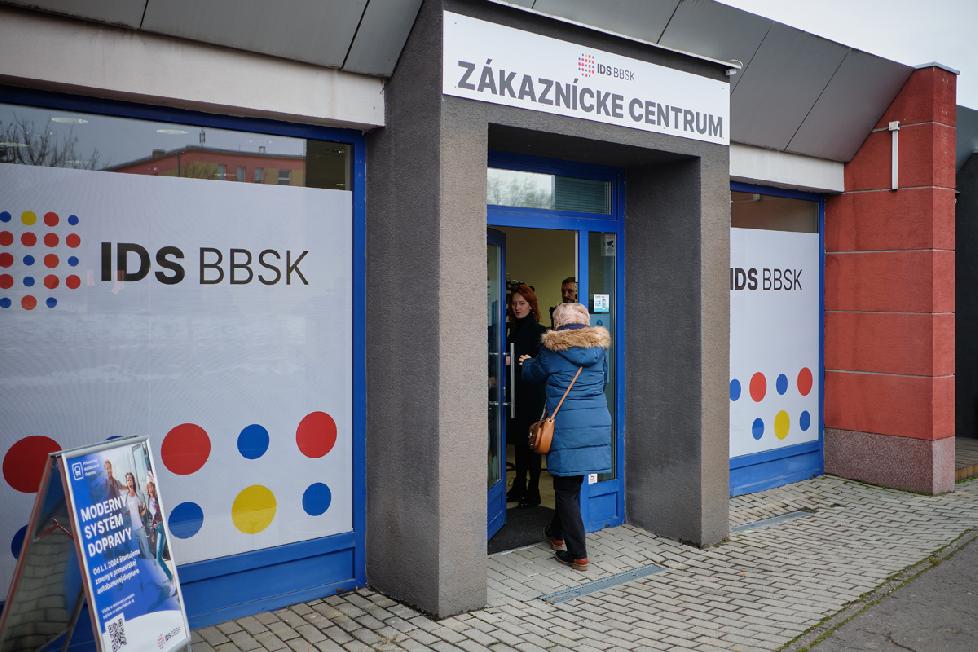 V našom meste pribudlo Zákaznícke centrum IDS BBSK