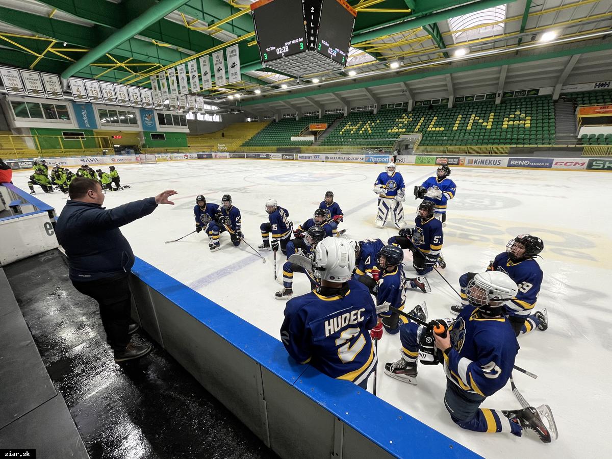 Šakalíci zdolali Vlkov: Starší žiaci oslávili prvé víťazstvo v sezóne