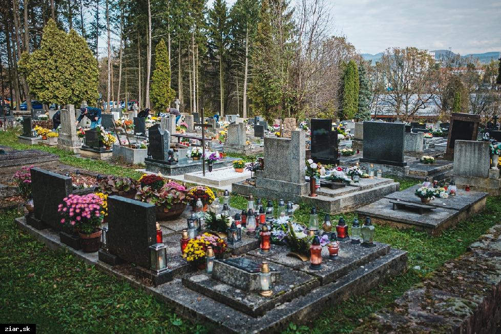 Sviatok všetkých svätých sa blíži. Dokedy bude otvorený žiarsky cintorín?