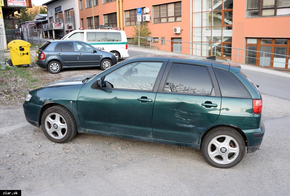 Ťukli ste si auto na parkovisku? Polícia radí, ako postupovať